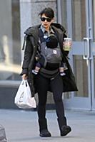 , New York, NY - 2/2/2016 - Hilaria Baldwin Runnin