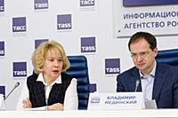 Мария Ревякина, Владимир Мединский. Пресс-конферен