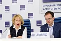 Мария Ревякина, Владимир Мединский. Пресс-конферен