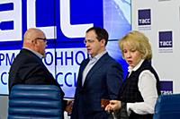 Андрей Шишкин, Владимир Мединский, Мария Ревякина.