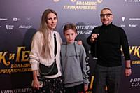 Петр Буслов с семьей. Премьера фильма «Чук и Гек. 